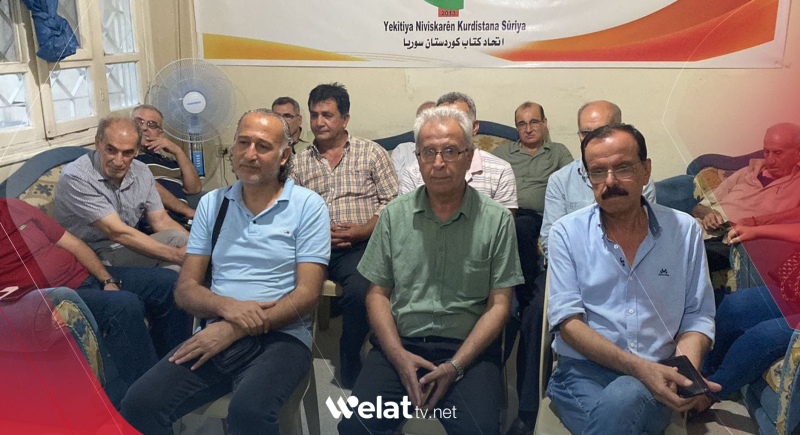 YNKSê semînarek li ser erkê rewşenbîrê Kurd hemeber civakê li dar xist